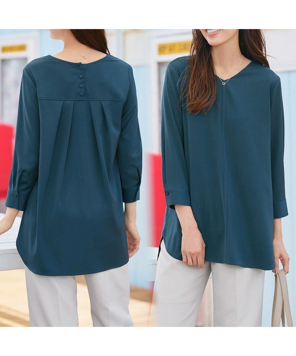 【ティアクラッセ/Tiaclasse】のラウンドスリットチュニック インテリア・キッズ・メンズ・レディースファッション・服の通販 founy(ファニー) 　ファッション　Fashion　レディースファッション　Fashion for Women　トップス・カットソー　Cut & Sew Tops　シャツ・ブラウス・オフィスカジュアル　Elegant Blouses & Button-Ups　アクセサリー　Fashion Accessories　春　Spring　洗える　Machine Washable　秋　Autumn　カーディガン　Cardigan, Knitwear　サテン　Satin, Glossy Fabric　シンプル　Simple, Minimal　スリット　Slit, Slit Detail　センター　Center, Center Line　チュニック　Tunic, Long Top　長袖　Long Sleeve, Full Sleeve　パイピング　Piping, Trim Design　フロント　Front, Front Design　ベーシック　Basic, Essential　ポケット　Pocket, Pocket Detail　ラウンド　Round, Round Neck　S/S・春夏　SS, Spring/Summer, Warm Season　再入荷　Restock / Back in Stock　おすすめ　Recommended / Our Picks　夏　Summer　エレガント 上品　Elegant　新作・新入荷　New Arrivals / New In　ターコイズ|ID: prp329100004862224 ipo3291000000036085991