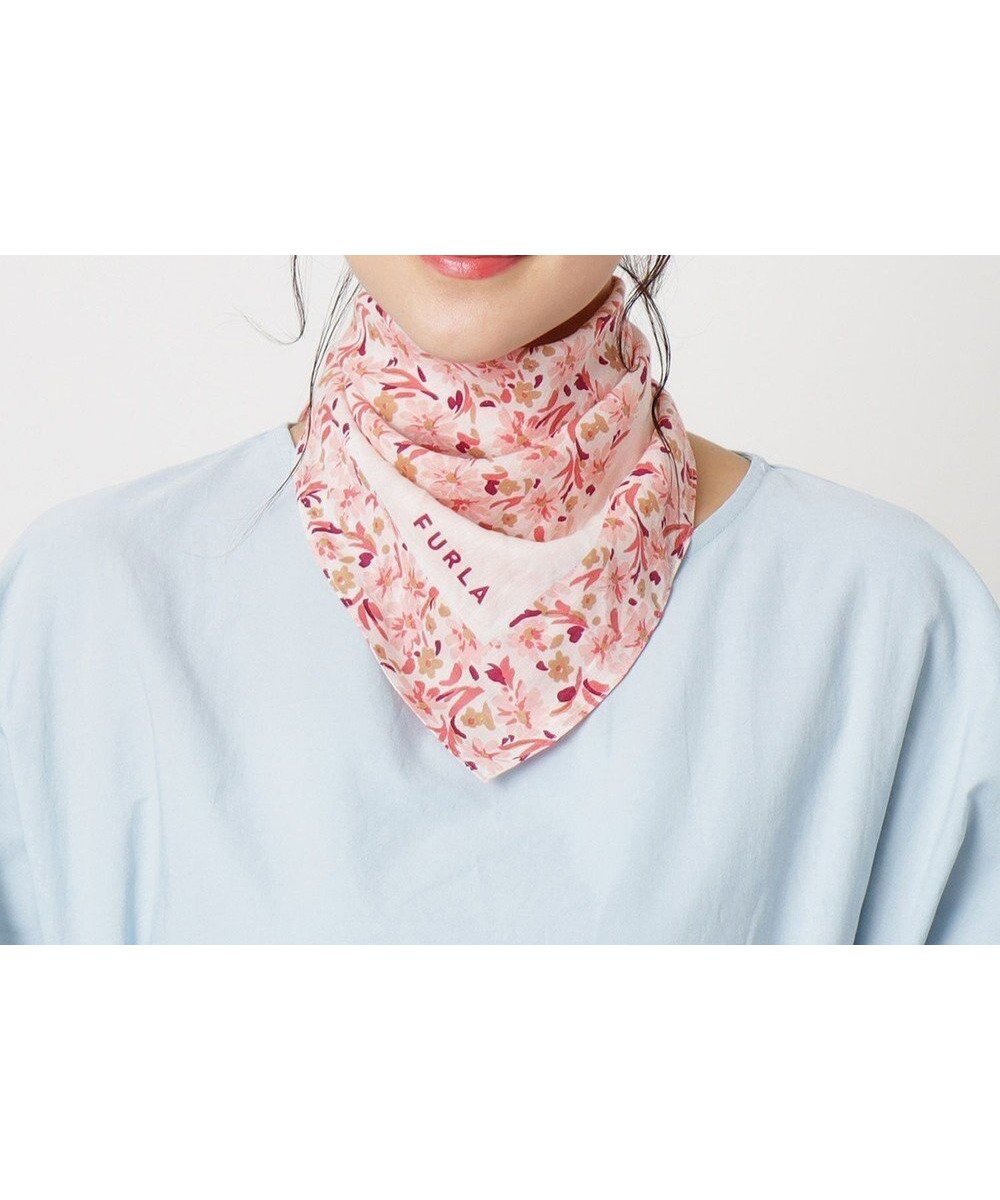 【ムーンバット/MOONBAT】のフルラ (FURLA) コットンプチスカーフ 50cm×50cm インテリア・キッズ・メンズ・レディースファッション・服の通販 founy(ファニー) 　ファッション　Fashion　レディースファッション　Fashion for Women　イタリア　Italy　エレガント 上品　Elegant　コレクション　Collection, Seasonal Line　スカーフ　Scarf, Neckwear　バンダナ　Bandana, Head Scarf　パターン　Pattern, Design Print　フラワー　Flower, Floral　おすすめ　Recommended / Our Picks　ペールピンク|ID: prp329100004862238 ipo3291000000036086403