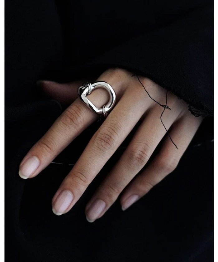 【シモエ/simoe】のHug Ring 01 リング インテリア・キッズ・メンズ・レディースファッション・服の通販 founy(ファニー) https://founy.com/ ファッション Fashion レディースファッション Fashion for Women アクセサリー Fashion Accessories エレガント 上品 Elegant コーティング Coating, Coated Finish シルバー Silver, Metallic Silver ジュエリー Jewelry, Accessories チェーン Chain, Chain Strap フープ Hoop, Hoop Earrings おすすめ Recommended / Our Picks |ID: prp329100004862482 ipo3291000000036112008