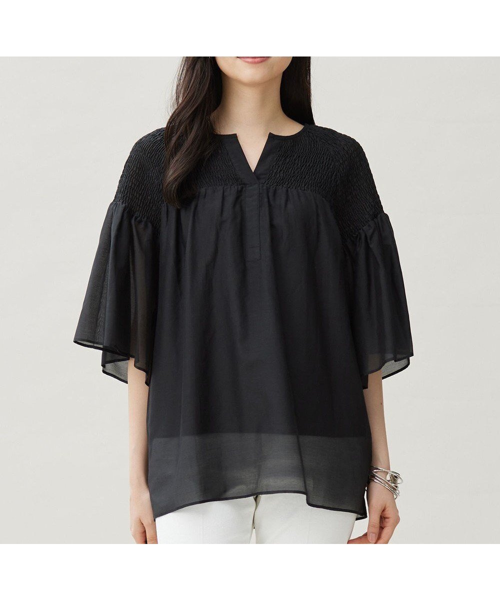 【自由区/JIYU-KU】のシルクコットンローンスモッキング刺繍 ブラウス インテリア・キッズ・メンズ・レディースファッション・服の通販 founy(ファニー) 　ファッション　Fashion　レディースファッション　Fashion for Women　トップス・カットソー　Cut & Sew Tops　シャツ・ブラウス・オフィスカジュアル　Elegant Blouses & Button-Ups　シルク　Silk, 100% Silk　スキッパー　Skipper, Open Collar　スモッキング　Smocking, Gathered Stitching　エレガント 上品　Elegant　夏　Summer　春　Spring　S/S・春夏　SS, Spring/Summer, Warm Season　ブラック|ID: prp329100004862530 ipo3291000000036113256