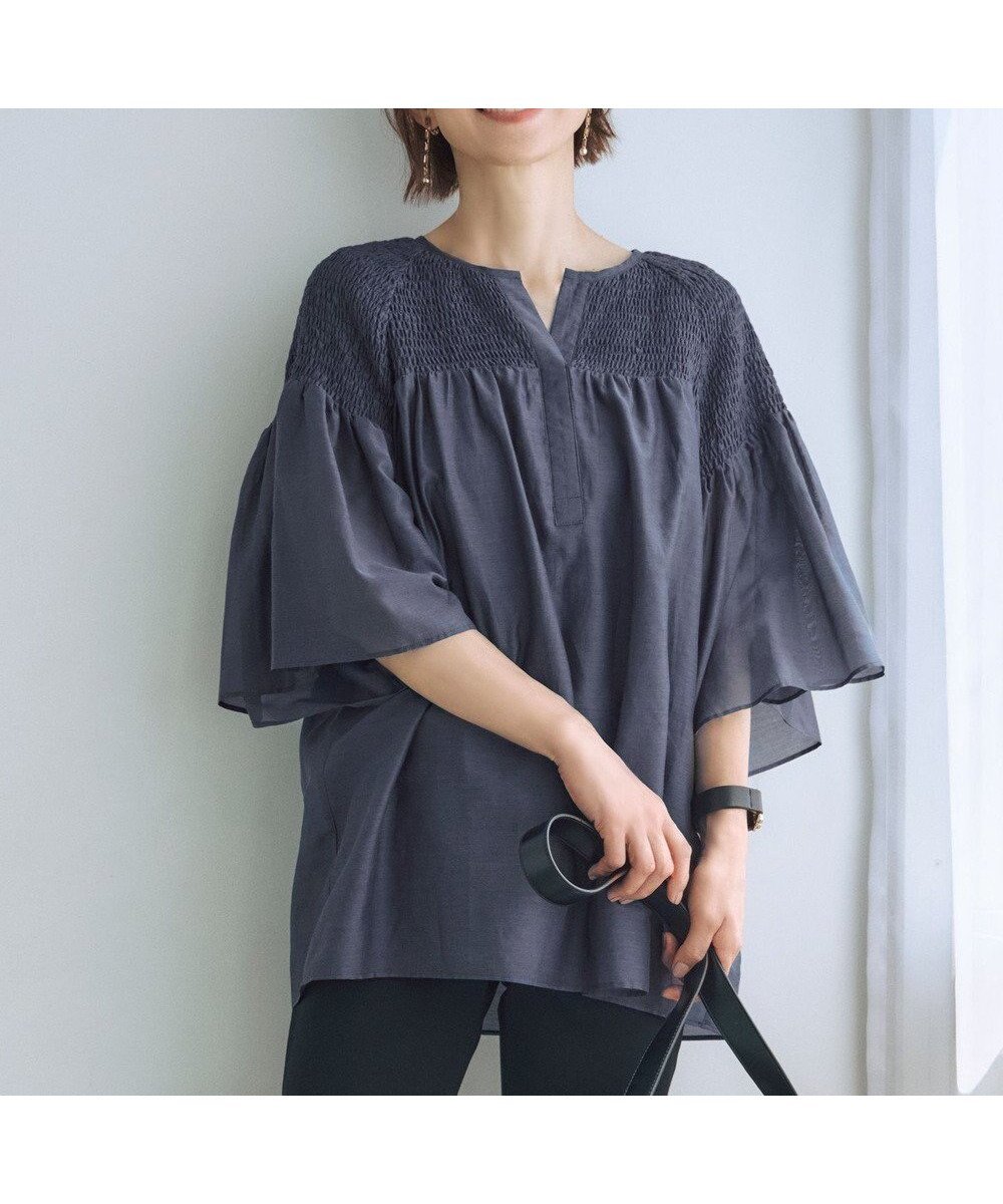 【自由区/JIYU-KU】のシルクコットンローンスモッキング刺繍 ブラウス インテリア・キッズ・メンズ・レディースファッション・服の通販 founy(ファニー) 　ファッション　Fashion　レディースファッション　Fashion for Women　トップス・カットソー　Cut & Sew Tops　シャツ・ブラウス・オフィスカジュアル　Elegant Blouses & Button-Ups　シルク　Silk, 100% Silk　スキッパー　Skipper, Open Collar　スモッキング　Smocking, Gathered Stitching　エレガント 上品　Elegant　夏　Summer　春　Spring　S/S・春夏　SS, Spring/Summer, Warm Season　コバルトブルー|ID: prp329100004862530 ipo3291000000036113258