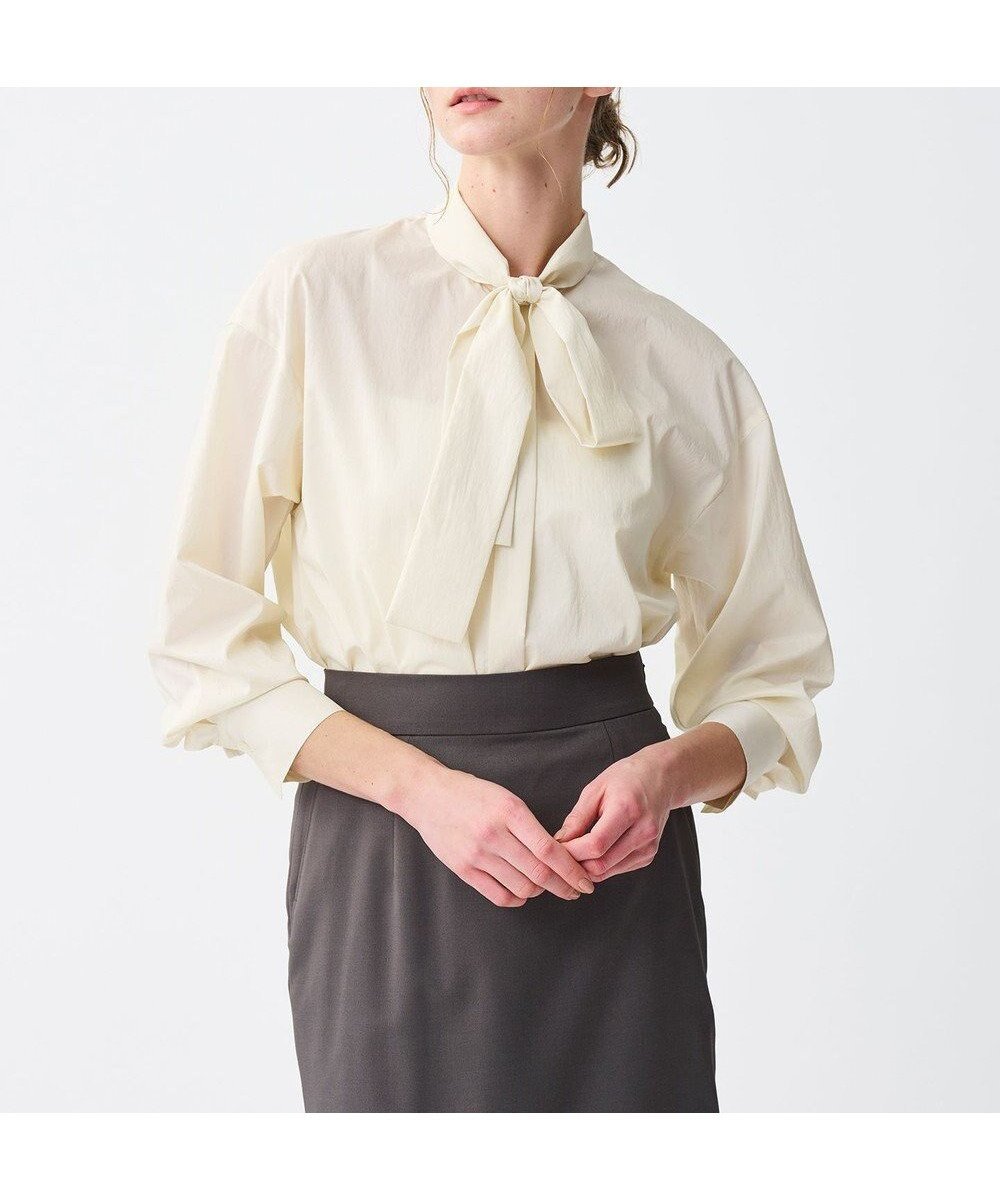 【アンクレイヴ/uncrave】のシルクライクタフタ ボウタイブラウス インテリア・キッズ・メンズ・レディースファッション・服の通販 founy(ファニー) 　ファッション　Fashion　レディースファッション　Fashion for Women　トップス・カットソー　Cut & Sew Tops　シャツ・ブラウス・オフィスカジュアル　Elegant Blouses & Button-Ups　春　Spring　ギャザー　Gathered, Ruffled　クラシカル　Classical, Vintage-Inspired　シルク　Silk, 100% Silk　ジャケット　Jacket, Outerwear　ストレッチ　Stretch, Stretchy Fabric　タフタ　Taffeta, Structured Fabric　トレンド　Trend, Trending Now　フロント　Front, Front Design　S/S・春夏　SS, Spring/Summer, Warm Season　夏　Summer　エレガント 上品　Elegant　エクリュ|ID: prp329100004862580 ipo3291000000036114612