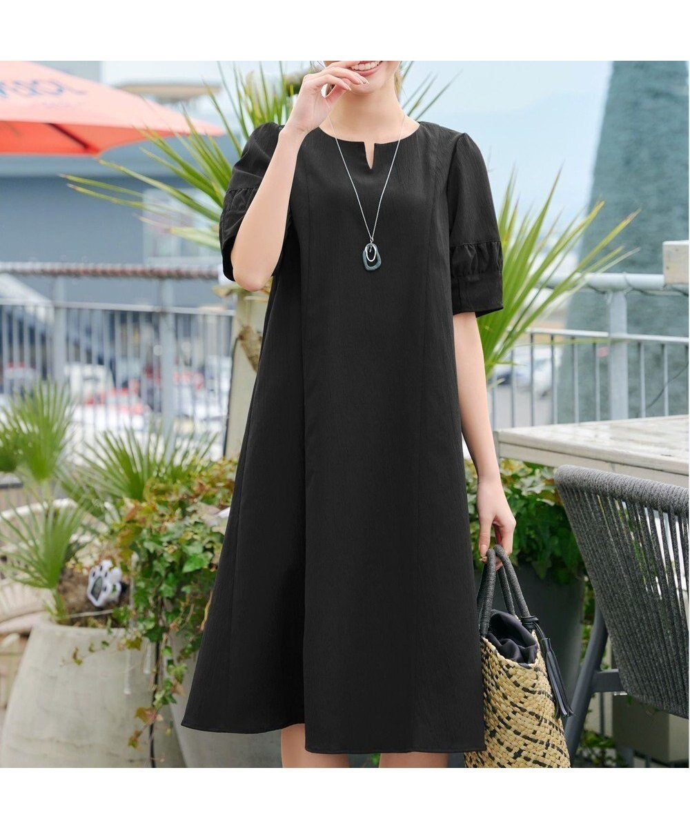 【ティアクラッセ/Tiaclasse】の【新色追加・洗える】ギャザーランタンスリーブワンピース インテリア・キッズ・メンズ・レディースファッション・服の通販 founy(ファニー) 　ファッション　Fashion　レディースファッション　Fashion for Women　ワンピース　Dresses　アクセサリー　Fashion Accessories　ウォッシャブル　Machine Washable　春　Spring　洗える　Machine Washable　カーディガン　Cardigan, Knitwear　シンプル　Simple, Minimal　スリーブ　Sleeve, Long Sleeve / Short Sleeve　チュニック　Tunic, Long Top　フェミニン　Feminine, Girly　ポケット　Pocket, Pocket Detail　半袖　Short Sleeve, Half Sleeve　無地　Plain, Solid Color　リラックス　Relax, Relaxed Fit　S/S・春夏　SS, Spring/Summer, Warm Season　再入荷　Restock / Back in Stock　夏　Summer　旅行　Travel　エレガント 上品　Elegant　新作・新入荷　New Arrivals / New In　ブラック|ID: prp329100004862585 ipo3291000000036114799