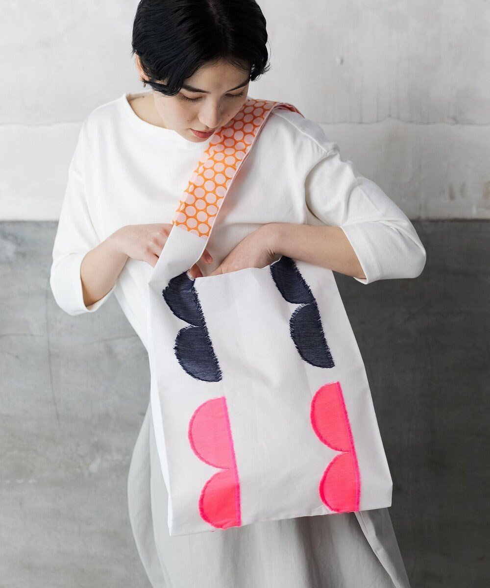 【ポルス/POLS】のEN サニーデイバッグ インテリア・キッズ・メンズ・レディースファッション・服の通販 founy(ファニー) 　ファッション　Fashion　レディースファッション　Fashion for Women　バッグ　Bags　スカーフ　Scarf, Neckwear　ファブリック　Fabric, Textile　ベーシック　Basic, Essential　ポケット　Pocket, Pocket Detail　モチーフ　Motif, Design Theme　ホワイト|ID: prp329100004862597 ipo3291000000036115330