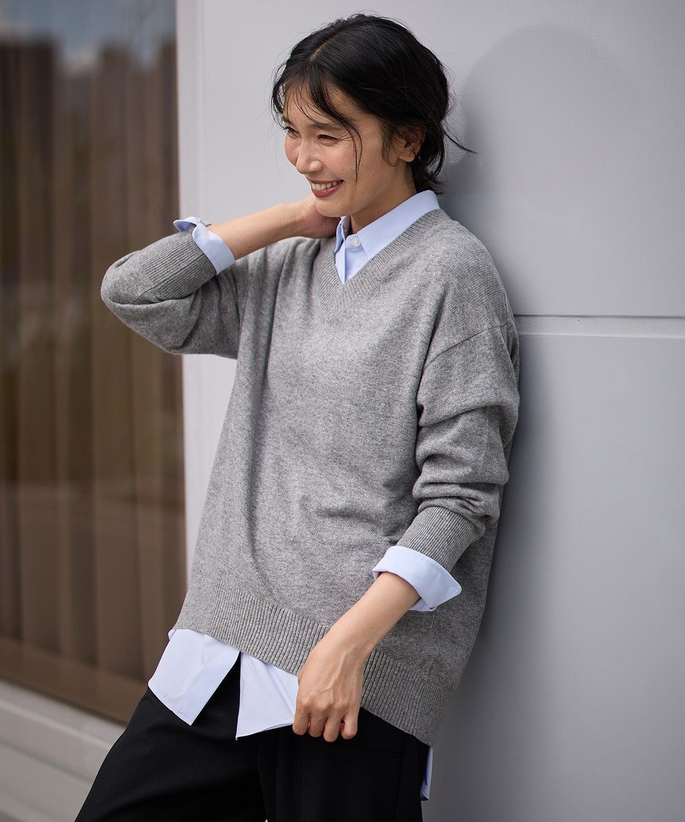 【エニー/ANY】の【手洗い可】イタリーヤーンウールカシミヤミックスVネックプルオーバー インテリア・キッズ・メンズ・レディースファッション・服の通販 founy(ファニー) 　ファッション　Fashion　レディースファッション　Fashion for Women　トップス・カットソー　Cut & Sew Tops　ニット　Knit Tops & Sweaters　カジュアルプルオーバー・ニットトップス　Pullovers & Knit Tops / Casual Pullovers　Vネックトップス　V-Neck Tops / V-Cut Neckline Shirts　おすすめ　Recommended / Our Picks　イタリア　Italy　インナー　Innerwear　カットソー　Cut and Sewn Top　スリーブ　Sleeve, Long Sleeve / Short Sleeve　セーター　Sweater, Knitwear　ベスト　Vest, Waistcoat　ラウンド　Round, Round Neck　A/W・秋冬　Autumn/Winter　グレー|ID: prp329100004862634 ipo3291000000036116641
