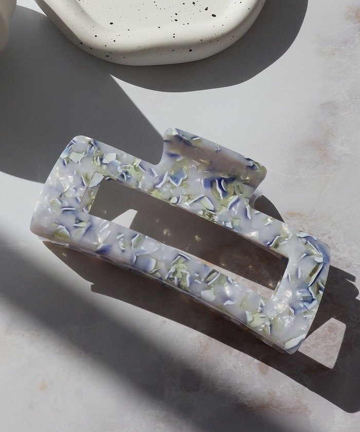 【ティアクラッセ/Tiaclasse】のシェルヘアクリップ インテリア・キッズ・メンズ・レディースファッション・服の通販 founy(ファニー) https://founy.com/ ファッション Fashion レディースファッション Fashion for Women シュシュ&ヘアアクセ/ヘアアレンジ Scrunchies & Hair Accessories アクセサリー Fashion Accessories カーディガン Cardigan, Knitwear スクエア Square, Square Shape チュニック Tunic, Long Top バレッタ Barrette, Hair Clip エレガント 上品 Elegant 再入荷 Restock / Back in Stock 新作・新入荷 New Arrivals / New In |ID: prp329100004862661 ipo3291000000036117219