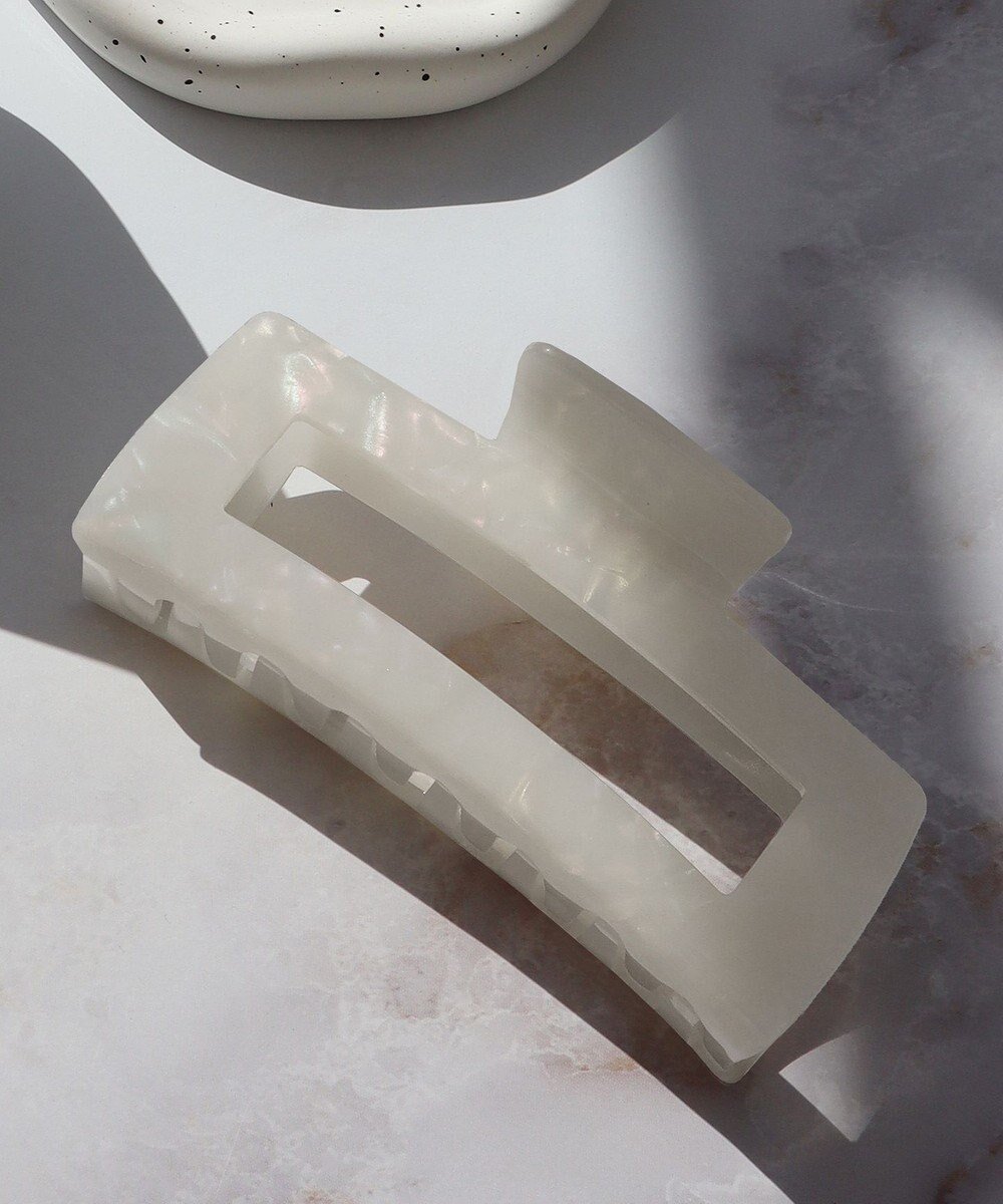 【ティアクラッセ/Tiaclasse】のシェルヘアクリップ インテリア・キッズ・メンズ・レディースファッション・服の通販 founy(ファニー) 　ファッション　Fashion　レディースファッション　Fashion for Women　シュシュ&ヘアアクセ/ヘアアレンジ　Scrunchies & Hair Accessories　アクセサリー　Fashion Accessories　カーディガン　Cardigan, Knitwear　スクエア　Square, Square Shape　チュニック　Tunic, Long Top　バレッタ　Barrette, Hair Clip　エレガント 上品　Elegant　再入荷　Restock / Back in Stock　新作・新入荷　New Arrivals / New In　シェルオフ|ID: prp329100004862661 ipo3291000000036117226