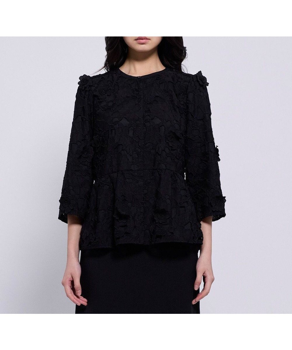 【トッカ/TOCCA】のFLOATING FLOWER ブラウス インテリア・キッズ・メンズ・レディースファッション・服の通販 founy(ファニー) 　ファッション　Fashion　レディースファッション　Fashion for Women　トップス・カットソー　Cut & Sew Tops　シャツ・ブラウス・オフィスカジュアル　Elegant Blouses & Button-Ups　春　Spring　バランス　Balance, Style Balance　フェミニン　Feminine, Girly　フラワー　Flower, Floral　フロント　Front, Front Design　ペプラム　Peplum, Flared Hem　レース　Lace, Lace Fabric　S/S・春夏　SS, Spring/Summer, Warm Season　夏　Summer　エレガント 上品　Elegant　2026年　2026　ブラック系|ID: prp329100004862801 ipo3291000000036118892