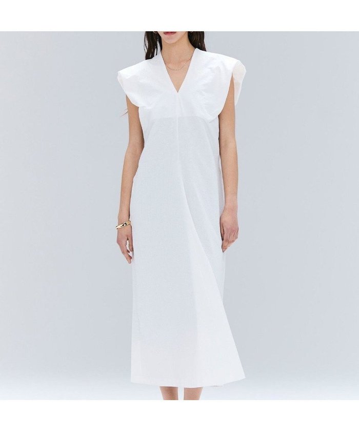 【ベイジ,/BEIGE,】の【洗える】SCALA / コットンリネンボリュームスリーブワンピース インテリア・キッズ・メンズ・レディースファッション・服の通販 founy(ファニー) https://founy.com/ ファッション Fashion レディースファッション Fashion for Women ワンピース Dresses アクセサリー Fashion Accessories エレガント 上品 Elegant シンプル Simple, Minimal ストライプ Stripe, Striped Pattern デコルテ Décolleté, Neckline リネン Linen, Linen Fabric ロング Long, Long-Length 夏 Summer 春 Spring S/S・春夏 SS, Spring/Summer, Warm Season 洗える Machine Washable |ID: prp329100004862997 ipo3291000000036150642