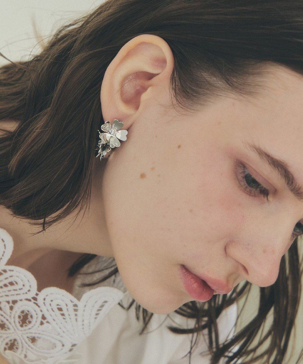 【イェッカ ヴェッカ/YECCA VECCA】のメタルフラワーピアス 人気、トレンドファッション・服の通販 founy(ファニー) 　ファッション　Fashion　レディースファッション　Fashion for Women　アクセサリー　Fashion Accessories　ストーン　Stone, Gem-Like　デニム　Denim, Jeans Material　フラワー　Flower, Floral　メタル　Metal, Metal Parts　モチーフ　Motif, Design Theme　エレガント 上品　Elegant　 other-1|ID: prp329100004863141 ipo3291000000036155346