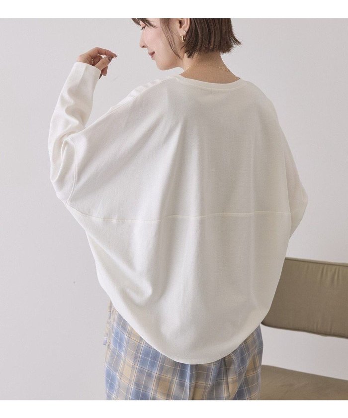 【アメリカンホリック/AMERICAN HOLIC】の【先行予約】【UVカット】コクーンポンチプルオーバー インテリア・キッズ・メンズ・レディースファッション・服の通販 founy(ファニー) https://founy.com/ ファッション Fashion レディースファッション Fashion for Women トップス・カットソー Cut & Sew Tops シャツ・ブラウス・オフィスカジュアル Elegant Blouses & Button-Ups ロングTシャツ・Tシャツ Longline T-Shirts & Tees カジュアルプルオーバー・ニットトップス Pullovers & Knit Tops / Casual Pullovers カットソー・ベーシックTシャツ Cut-and-Sewn Tops / Stretch Tees & Basics 春 Spring カットソー Cut and Sewn Top トレンド Trend, Trending Now なめらか Smooth, Silky Texture ベーシック Basic, Essential ポケット Pocket, Pocket Detail S/S・春夏 SS, Spring/Summer, Warm Season 夏 Summer ビジネス 仕事 通勤 Business / Work / Commuting |ID: prp329100004863184 ipo3291000000036156094