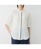 【アイシービー/iCB】の【WEB限定カラーあり】BackSatinAmunzen 5分袖バンドカラーブラウス オフホワイト|ID: prp329100004863293 ipo3291000000036380490