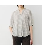 【アイシービー/iCB】の【先行予約・WEB限定】BackSatinAmunzen 5分袖キーネックブラウス 人気、トレンドファッション・服の通販 founy(ファニー) ファッション Fashion レディースファッション Fashion for Women トップス・カットソー Cut & Sew Tops シャツ・ブラウス・オフィスカジュアル Elegant Blouses & Button-Ups 春 Spring 今季 This Season, Current Season サテン Satin, Glossy Fabric 人気 Popular, Best Seller プリント Print, Printed Pattern ワーク Workwear, Utility Style S/S・春夏 SS, Spring/Summer, Warm Season 夏 Summer エレガント 上品 Elegant 2026年 2026 thumbnail トープ×スクエアビット柄|ID: prp329100004863370 ipo3291000000036156978