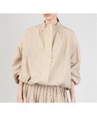 【23区/NIJYUSANKU】の【エステータ】エンシュクライト ジップブルゾン 人気、トレンドファッション・服の通販 founy(ファニー) ファッション Fashion レディースファッション Fashion for Women アウター Coat / Outerwear Collection レディースジャケット・軽アウター Jackets ブルゾンジャケット・スポーティアウター Blouson Jackets ヴィンテージ Vintage Style 春 Spring 軽量 Lightweight, Ultra Light ジャケット Jacket, Outerwear スポーティ Sporty, Casual Athletic ドローストリング Drawstring, Pull Cord パターン Pattern, Design Print フォルム Silhouette, Form フロント Front, Front Design ブルゾン Blouson, Bomber Jacket S/S・春夏 SS, Spring/Summer, Warm Season おすすめ Recommended / Our Picks 夏 Summer thumbnail グレージュ系|ID: prp329100004863658 ipo3291000000036176832