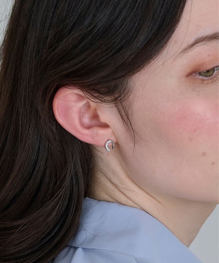 【フィービィー/phoebe】の〈金属アレルギー対応〉グロッシーミニホースシューピアス シルバー ステンレス/馬蹄/蹄鉄/ラッキーモチーフ/ギフト/プレゼント インテリア・キッズ・メンズ・レディースファッション・服の通販 founy(ファニー) https://founy.com/ ファッション Fashion レディースファッション Fashion for Women おすすめ Recommended / Our Picks アクセサリー Fashion Accessories ギフト プレゼント Gift / Present シルバー Silver, Metallic Silver モチーフ Motif, Design Theme |ID: prp329100004863728 ipo3291000000036178479