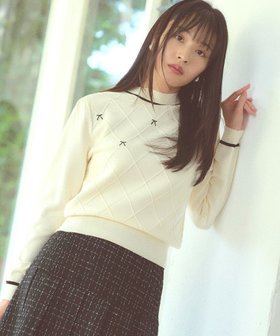 【フェルゥ/Feroux】のリボン刺繍ダイア柄 ニット 人気、トレンドファッション・服の通販 founy(ファニー) ファッション Fashion レディースファッション Fashion for Women トップス・カットソー Cut & Sew Tops ニット Knit Tops & Sweaters おすすめ Recommended / Our Picks アンサンブル Ensemble Set カーディガン Cardigan, Knitwear ガーリー Girly, Feminine Style セーター Sweater, Knitwear ハイネック High Neck, Mock Neck バランス Balance, Style Balance フェミニン Feminine, Girly モチーフ Motif, Design Theme リボン Ribbon, Bow ロング Long, Long-Length A/W・秋冬 Autumn/Winter |ID:prp329100004864258