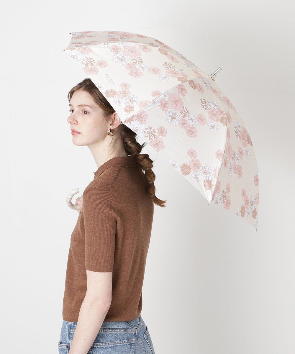 【ムーンバット/MOONBAT】の【一級遮光/軽量】PAUL JOE 晴雨兼用 日傘 長傘 総柄クリザンテーム 遮熱 UV 人気、トレンドファッション・服の通販 founy(ファニー) 　ファッション　Fashion　レディースファッション　Fashion for Women　レイングッズ・傘・晴雨兼用傘　Umbrellas & Rain Gear　傘　Umbrella, Parasol　軽量　Lightweight, Ultra Light　日傘　Parasol, UV Umbrella　モチーフ　Motif, Design Theme　エレガント 上品　Elegant　 other-1|ID: prp329100004864304 ipo3291000000036200962