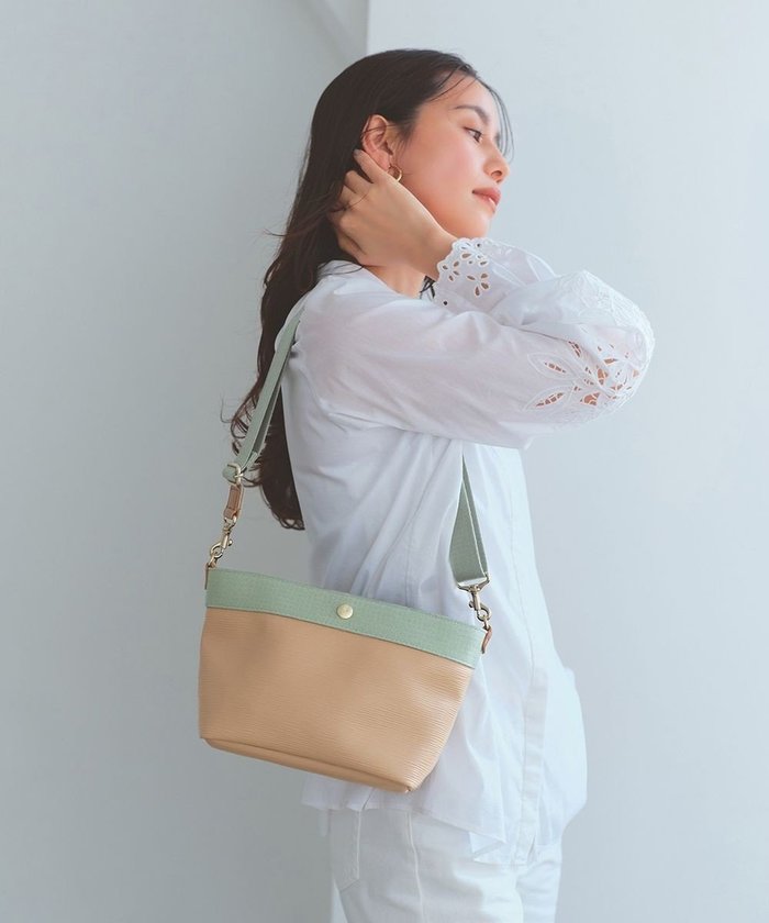 【トプカピ/TOPKAPI】の【Breath TOPKAPI】【26SS新色】RIPPLE リプル 舟形 ショルダー バッグ / 撥水 インテリア・キッズ・メンズ・レディースファッション・服の通販 founy(ファニー) https://founy.com/ ファッション Fashion レディースファッション Fashion for Women 春 Spring クール Cool, Chic 傘 Umbrella, Parasol 軽量 Lightweight, Ultra Light ショルダー Shoulder, Shoulder Strap 財布 Wallet, Purse 定番 Standard, Basic Item 人気 Popular, Best Seller おすすめ Recommended / Our Picks 旅行 Travel エレガント 上品 Elegant 2026年 2026 |ID: prp329100004864325 ipo3291000000036201429