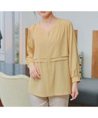 【ティアクラッセ/Tiaclasse】のレイヤードデザインブラウス 人気、トレンドファッション・服の通販 founy(ファニー) ファッション Fashion レディースファッション Fashion for Women トップス・カットソー Cut & Sew Tops シャツ・ブラウス・オフィスカジュアル Elegant Blouses & Button-Ups ウォッシャブル Machine Washable 春 Spring 洗える Machine Washable 秋 Autumn スリーブ Sleeve, Long Sleeve / Short Sleeve デコルテ Décolleté, Neckline バランス Balance, Style Balance ポケット Pocket, Pocket Detail 冬 Winter / This Winter S/S・春夏 SS, Spring/Summer, Warm Season 夏 Summer エレガント 上品 Elegant ビジネス 仕事 通勤 Business / Work / Commuting thumbnail イエロー|ID: prp329100004864358 ipo3291000000036201936
