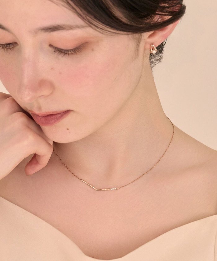 【フィービィー/phoebe】の〈金属アレルギー対応〉バランスラインネックレス インテリア・キッズ・メンズ・レディースファッション・服の通販 founy(ファニー) https://founy.com/ ファッション Fashion レディースファッション Fashion for Women ジュエリー Jewelry ネックレス Necklaces & Pendants おすすめ Recommended / Our Picks アクセサリー Fashion Accessories シンプル Simple, Minimal テクスチャー Texture, Textured Fabric デコルテ Décolleté, Neckline ネックレス Necklace, Pendant Necklace バランス Balance, Style Balance モチーフ Motif, Design Theme 人気 Popular, Best Seller |ID: prp329100004864373 ipo3291000000036263052