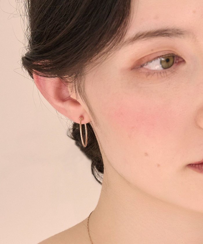 【フィービィー/phoebe】の〈金属アレルギー対応〉ファインスレッドフープセラミックポストピアス シンプル/フープピアス インテリア・キッズ・メンズ・レディースファッション・服の通販 founy(ファニー) https://founy.com/ ファッション Fashion レディースファッション Fashion for Women アクセサリー Fashion Accessories シンプル Simple, Minimal テクスチャー Texture, Textured Fabric フープ Hoop, Hoop Earrings メタル Metal, Metal Parts モチーフ Motif, Design Theme エレガント 上品 Elegant 人気 Popular, Best Seller 春 Spring |ID: prp329100004864377 ipo3291000000036202153