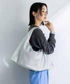 【グリーンパークス/Green Parks】のトライアングルショルダーバッグ 人気、トレンドファッション・服の通販 founy(ファニー) ファッション Fashion レディースファッション Fashion for Women バッグ Bags ショルダー Shoulder, Shoulder Strap シンプル Simple, Minimal トライアングル Triangle, Triangular Shape バランス Balance, Style Balance フォルム Silhouette, Form リラックス Relax, Relaxed Fit エレガント 上品 Elegant thumbnail Silver|ID: prp329100004864458 ipo3291000000036203311