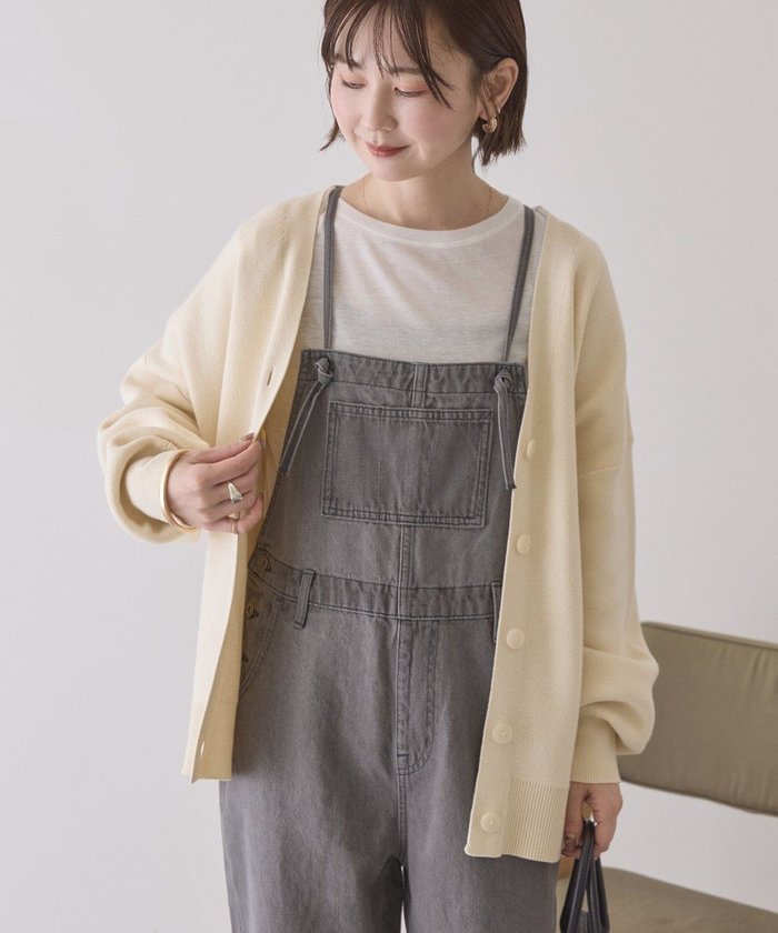 【アメリカンホリック/AMERICAN HOLIC】のVネックニットカーディガン インテリア・キッズ・メンズ・レディースファッション・服の通販 founy(ファニー) https://founy.com/ ファッション Fashion レディースファッション Fashion for Women トップス・カットソー Cut & Sew Tops ニット Knit Tops & Sweaters カーディガン・羽織り Layered Style Cardigans Vネックトップス V-Neck Tops / V-Cut Neckline Shirts アメリカン American Style 春 Spring カーディガン Cardigan, Knitwear シンプル Simple, Minimal スタイリッシュ Stylish, Fashionable デニム Denim, Jeans Material バランス Balance, Style Balance ポケット Pocket, Pocket Detail ワイド Wide, Wide Fit S/S・春夏 SS, Spring/Summer, Warm Season 夏 Summer エレガント 上品 Elegant |ID: prp329100004864464 ipo3291000000036203388