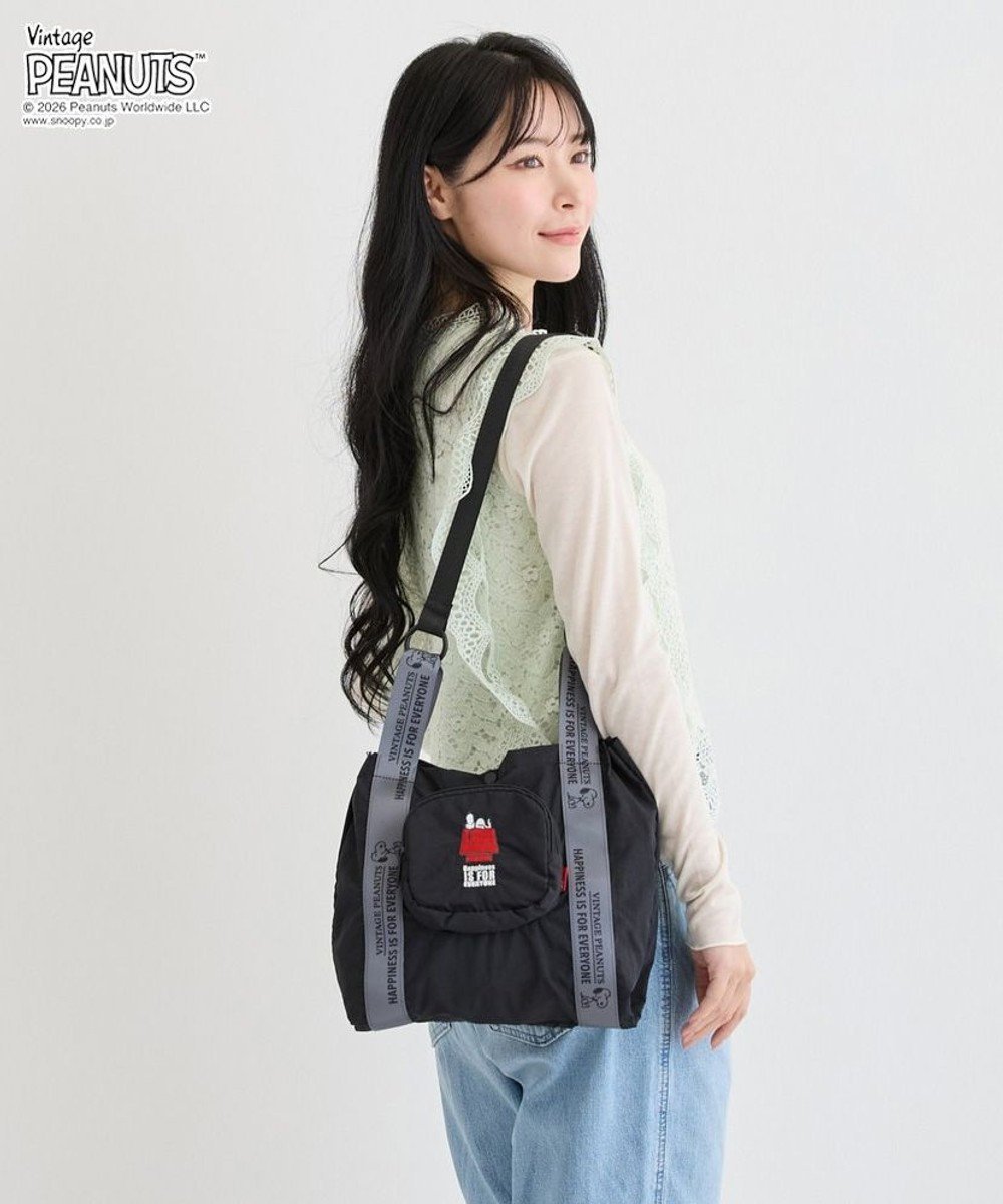【ルートート/ROOTOTE】の8507【ルートート】スヌーピー IP.ルーショッパーミッド.ピーナッツ-1D インテリア・キッズ・メンズ・レディースファッション・服の通販 founy(ファニー) 　ファッション　Fashion　レディースファッション　Fashion for Women　バッグ　Bags　カメラ　Camera Accessories　カラフル　Colorful Design　コンパクト　Compact, Small Size　軽量　Lightweight, Ultra Light　ショルダー　Shoulder, Shoulder Strap　財布　Wallet, Purse　ドット　Polka Dot, Dot Pattern　プリント　Print, Printed Pattern　ポケット　Pocket, Pocket Detail　ポーチ　Pouch, Small Case　ランダム　Random, Irregular　新作・新入荷　New Arrivals / New In　01:ブラック|ID: prp329100004866165 ipo3291000000036224117