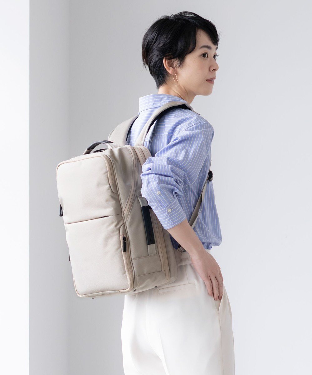 【エースバッグズアンドラゲッジ/ACE BAGS & LUGGAGE】のace. ガジェタブルU リュックサック A4/14インチPC収納 通勤 通学 20072 エース インテリア・キッズ・メンズ・レディースファッション・服の通販 founy(ファニー) 　ファッション　Fashion　レディースファッション　Fashion for Women　バッグ　Bags　シンプル　Simple, Minimal　スタイリッシュ　Stylish, Fashionable　スマート　Smart, Elegant　セットアップ　Set-Up, Coordinated Outfit　定番　Standard, Basic Item　フィット　Fit, Slim Fit　ポケット　Pocket, Pocket Detail　メッシュ　Mesh, Net Fabric　ラウンド　Round, Round Neck　リュック　Backpack, Rucksack　再入荷　Restock / Back in Stock　スーツケース キャリーケース　Suitcase / Carry Case　ビジネス 仕事 通勤　Business / Work / Commuting　サンドベージュ|ID: prp329100004866186 ipo3291000000036224370