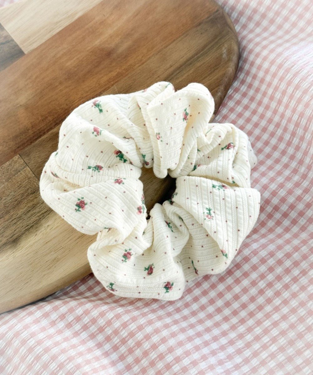 【ウィゴー/WEGO】のLハナガラシュシュ インテリア・キッズ・メンズ・レディースファッション・服の通販 founy(ファニー) 　ファッション　Fashion　レディースファッション　Fashion for Women　シュシュ&ヘアアクセ/ヘアアレンジ　Scrunchies & Hair Accessories　おすすめ　Recommended / Our Picks　アクセサリー　Fashion Accessories　ガーリー　Girly, Feminine Style　スマホ　Smartphone, Mobile Device　柄3|ID: prp329100004866205 ipo3291000000036224591