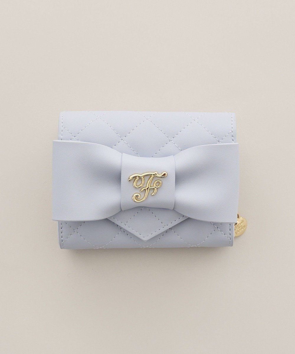 【メゾンドフルール/Maison de FLEUR】のキルティングFリボンウォレット インテリア・キッズ・メンズ・レディースファッション・服の通販 founy(ファニー) 　ファッション　Fashion　レディースファッション　Fashion for Women　ミニ財布・二つ折り財布　Wallets & Card Cases　おすすめ　Recommended / Our Picks　キルティング　Quilted, Quilting　コンパクト　Compact, Small Size　ポケット　Pocket, Pocket Detail　モチーフ　Motif, Design Theme　リボン　Ribbon, Bow　エレガント 上品　Elegant　財布　Wallet, Purse　Sax|ID: prp329100004866235 ipo3291000000036224978