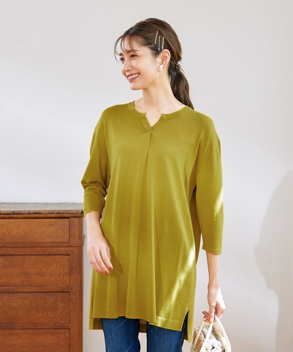 【ティアクラッセ/Tiaclasse】の【洗える】キーネックニットチュニック 人気、トレンドファッション・服の通販 founy(ファニー) 　ファッション　Fashion　レディースファッション　Fashion for Women　トップス・カットソー　Cut & Sew Tops　ニット　Knit Tops & Sweaters　サマー　Summer, Summer Style　シンプル　Simple, Minimal　セーター　Sweater, Knitwear　チュニック　Tunic, Long Top　フィット　Fit, Slim Fit　夏　Summer　春　Spring　S/S・春夏　SS, Spring/Summer, Warm Season　洗える　Machine Washable　 other-1|ID: prp329100004866496 ipo3291000000036243398