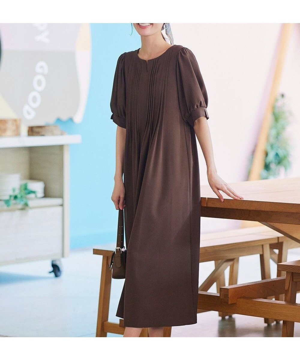 【ティアクラッセ/Tiaclasse】のボリュームパフスリーブピンタックワンピース インテリア・キッズ・メンズ・レディースファッション・服の通販 founy(ファニー) 　ファッション　Fashion　レディースファッション　Fashion for Women　ワンピース　Dresses　アクセサリー　Fashion Accessories　春　Spring　カーディガン　Cardigan, Knitwear　スリーブ　Sleeve, Long Sleeve / Short Sleeve　チュニック　Tunic, Long Top　ポケット　Pocket, Pocket Detail　マキシ　Maxi, Full Length　S/S・春夏　SS, Spring/Summer, Warm Season　再入荷　Restock / Back in Stock　夏　Summer　新作・新入荷　New Arrivals / New In　ブラウン|ID: prp329100004866515 ipo3291000000036243908