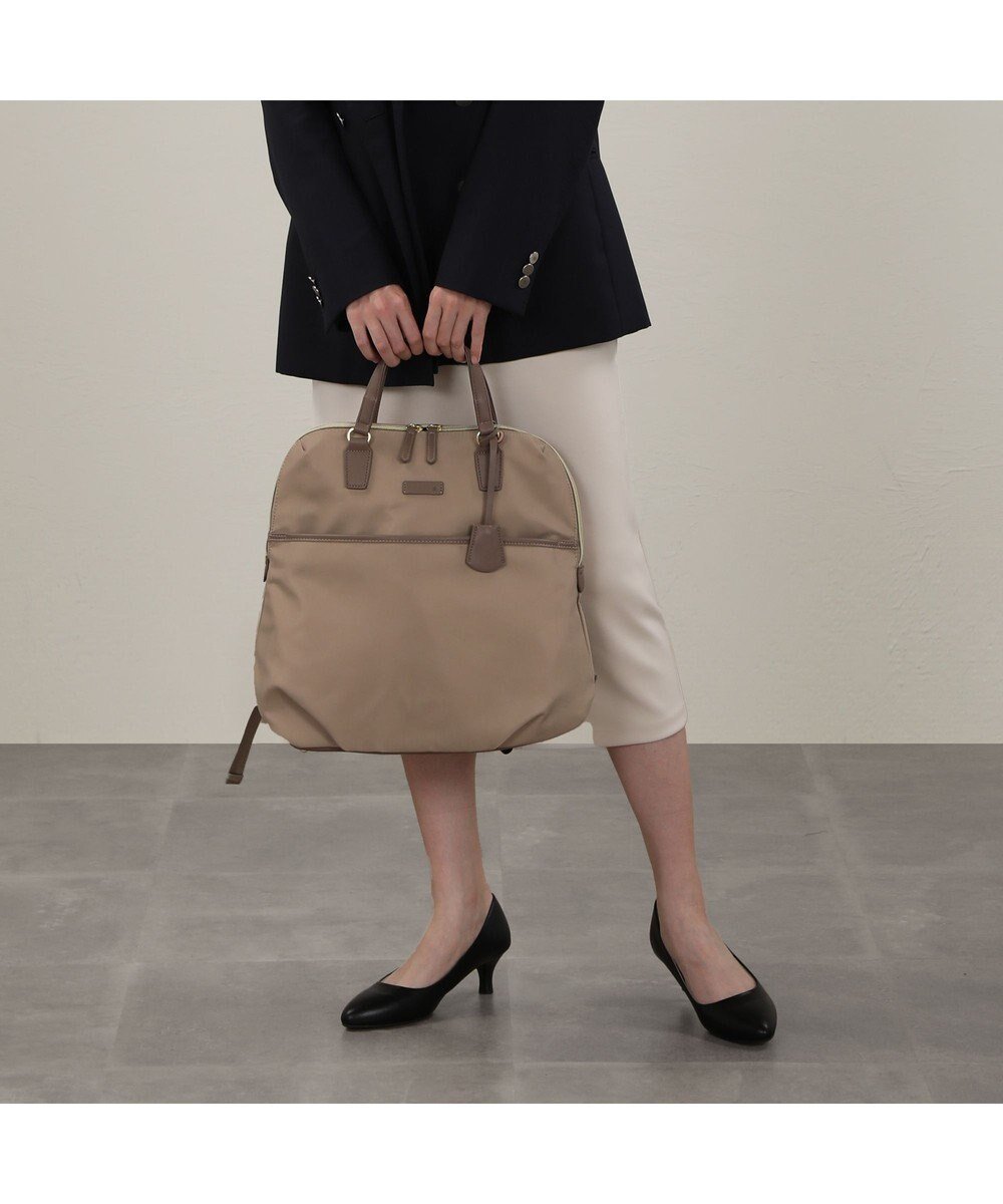 【エースバッグズアンドラゲッジ/ACE BAGS & LUGGAGE】のace.エセンシアレディースビジネス ビジネスリュック A4 13.3インチサイズ 11483 インテリア・キッズ・メンズ・レディースファッション・服の通販 founy(ファニー) ファッション Fashion レディースファッション Fashion for Women バッグ Bags クッション Cushion, Throw Pillow シンプル Simple, Minimal ストライプ Stripe, Striped Pattern ポケット Pocket, Pocket Detail ポーチ Pouch, Small Case リュック Backpack, Rucksack ワーク Workwear, Utility Style ビジネス 仕事 通勤 Business / Work / Commuting ベージュ|ID: prp329100004866839 ipo3291000000036250451