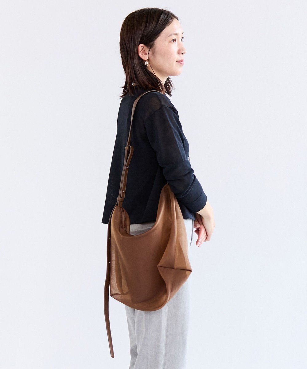 【アンフィーロ 自由区/UNFILO】のシアー ショルダーバッグ 人気、トレンドファッション・服の通販 founy(ファニー) ファッション Fashion レディースファッション Fashion for Women バッグ Bags おすすめ Recommended / Our Picks アウトドア Outdoor Clothing コンパクト Compact, Small Size コンビ Combo, Combination Style シアー Sheer, See-Through ショルダー Shoulder, Shoulder Strap シンプル Simple, Minimal ポケット Pocket, Pocket Detail 夏 Summer 旅行 Travel 軽量 Lightweight, Ultra Light other-1|ID: prp329100004866853 ipo3291000000036250534