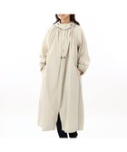 【アウロラ/AURORA】のBeaurance(ビューランス)レインコート 人気、トレンドファッション・服の通販 founy(ファニー) ファッション Fashion レディースファッション Fashion for Women アウター Coat / Outerwear Collection コート・ロングコート・ピーコート Long Coats, Peacoats & More ポンチョ・ケープコート Ponchos & Capes エレガント 上品 Elegant ギャザー Gathered, Ruffled ポンチョ Poncho, Cape Style ヨーク Yoke, Yoke Design ロング Long, Long-Length thumbnail ライトベージュ|ID: prp329100004867001 ipo3291000000036254446