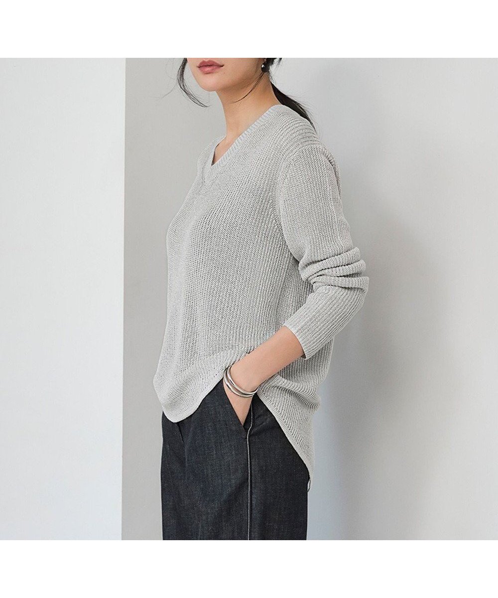 【アイシービー/iCB】の【洗える】 ペーパーブレンドシャインニット Vネックプルオーバー インテリア・キッズ・メンズ・レディースファッション・服の通販 founy(ファニー) ファッション Fashion レディースファッション Fashion for Women トップス・カットソー Cut & Sew Tops ニット Knit Tops & Sweaters カジュアルプルオーバー・ニットトップス Pullovers & Knit Tops / Casual Pullovers Vネックトップス V-Neck Tops / V-Cut Neckline Shirts 春 Spring 洗える Machine Washable 畦 Ribbed Knit カットソー Cut and Sewn Top シルク Silk, 100% Silk セーター Sweater, Knitwear デコルテ Décolleté, Neckline ヘムライン Hemline, Bottom Cut ボトム Bottoms, Lower Wear ミドル Middle Length, Mid Height S/S・春夏 SS, Spring/Summer, Warm Season おすすめ Recommended / Our Picks 夏 Summer エレガント 上品 Elegant 2025年 2025 2025春夏・S/S Spring/Summer 2025 SS25 トープ系|ID: prp329100004867136 ipo3291000000036255405