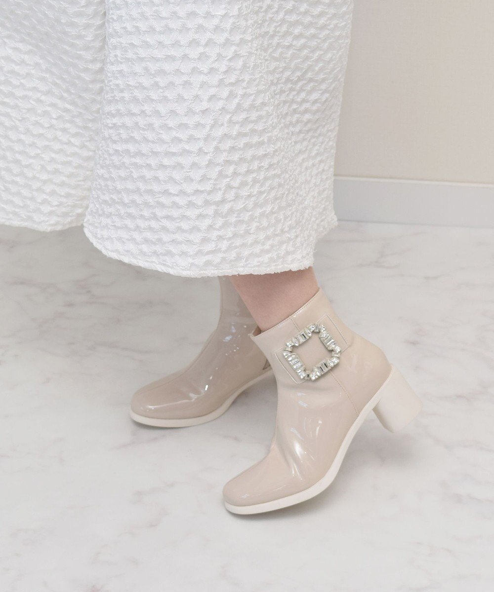 【ブリジット バーキン/Bridget Birkin】の【Bridget Birkin】ビジューバックルレインブーツ インテリア・キッズ・メンズ・レディースファッション・服の通販 founy(ファニー) 　ファッション　Fashion　レディースファッション　Fashion for Women　バッグ　Bags　ショート　Short, Short Length　ビジュー　Bijou, Jewel-like Accent　レイン　Rain, Rainproof　楽ちん　Easy Fit, Comfortable　アイボリーエナメル|ID: prp329100004867147 ipo3291000000036255459