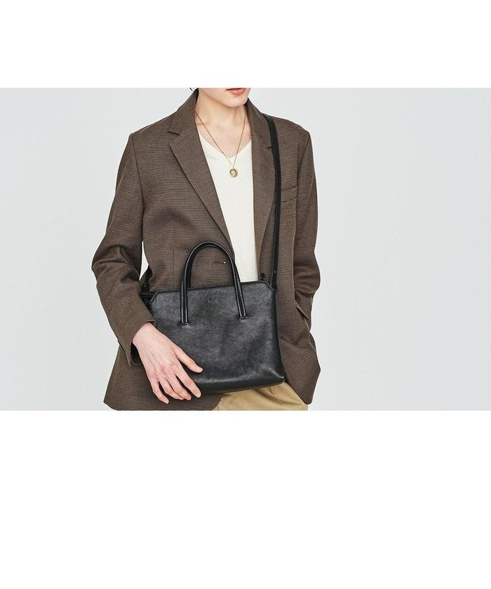 【ゲンテン/genten】のエッセンシャルゴート 2WAYショルダーバッグ インテリア・キッズ・メンズ・レディースファッション・服の通販 founy(ファニー) https://founy.com/ ファッション Fashion レディースファッション Fashion for Women バッグ Bags コンパクト Compact, Small Size ショルダー Shoulder, Shoulder Strap ポケット Pocket, Pocket Detail 入学式 Entrance Ceremony |ID: prp329100004867262 ipo3291000000036256300