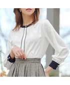 【ティアクラッセ/Tiaclasse】のイージーケア配色スタンドカラーブラウス 人気、トレンドファッション・服の通販 founy(ファニー) ファッション Fashion レディースファッション Fashion for Women トップス・カットソー Cut & Sew Tops シャツ・ブラウス・オフィスカジュアル Elegant Blouses & Button-Ups インナー Innerwear ウォッシャブル Machine Washable 春 Spring 洗える Machine Washable 秋 Autumn シンプル Simple, Minimal ジャケット Jacket, Outerwear スタンド Stand Collar, Upright Stand スリーブ Sleeve, Long Sleeve / Short Sleeve パール Pearl, Pearl Accent ポケット Pocket, Pocket Detail 冬 Winter / This Winter S/S・春夏 SS, Spring/Summer, Warm Season 夏 Summer エレガント 上品 Elegant ビジネス 仕事 通勤 Business / Work / Commuting thumbnail オフホワイト|ID: prp329100004867277 ipo3291000000036256355