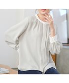 【ティアクラッセ/Tiaclasse】のイージーケア配色スタンドカラーブラウス 人気、トレンドファッション・服の通販 founy(ファニー) ファッション Fashion レディースファッション Fashion for Women トップス・カットソー Cut & Sew Tops シャツ・ブラウス・オフィスカジュアル Elegant Blouses & Button-Ups インナー Innerwear ウォッシャブル Machine Washable 春 Spring 洗える Machine Washable 秋 Autumn シンプル Simple, Minimal ジャケット Jacket, Outerwear スタンド Stand Collar, Upright Stand スリーブ Sleeve, Long Sleeve / Short Sleeve パール Pearl, Pearl Accent ポケット Pocket, Pocket Detail 冬 Winter / This Winter S/S・春夏 SS, Spring/Summer, Warm Season 夏 Summer エレガント 上品 Elegant ビジネス 仕事 通勤 Business / Work / Commuting thumbnail グレージュ|ID: prp329100004867277 ipo3291000000036256356