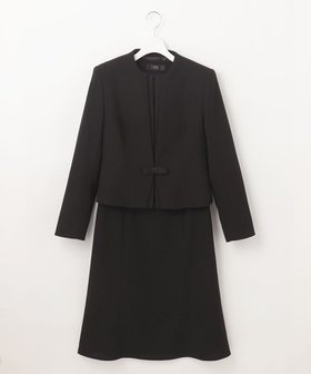 【自由区 FORMAL/JIYU-KU FORMAL】の【ウォッシャブル対応】ドビーボーダーリボン ジャケット+ワンピース 人気、トレンドファッション・服の通販 founy(ファニー) ファッション Fashion レディースファッション Fashion for Women アウター Coat / Outerwear Collection レディースジャケット・軽アウター Jackets スーツ Business Suits & Workwear スーツジャケット・オフィスブレザー Suit Jackets / Blazers スーツセット・2点セット・レディーススーツ Suit Sets / 2-Piece Suits / Office Suit Sets おすすめ Recommended / Our Picks アンサンブル Ensemble Set ウォッシャブル Machine Washable グログラン Grosgrain, Grosgrain Ribbon シンプル Simple, Minimal ジャケット Jacket, Outerwear スーツ Suit, Formalwear セットアップ Set-Up, Coordinated Outfit フォーマル Formal, Dressy リボン Ribbon, Bow エレガント 上品 Elegant 夏 Summer S/S・春夏 SS, Spring/Summer, Warm Season A/W・秋冬 Autumn/Winter |ID:prp329100004867346