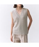 【ベイジ,/BEIGE,】のOPTICAL / ペーパーヤーン Vネックリブニット 人気、トレンドファッション・服の通販 founy(ファニー) ファッション Fashion レディースファッション Fashion for Women トップス・カットソー Cut & Sew Tops ニット Knit Tops & Sweaters Vネックトップス V-Neck Tops / V-Cut Neckline Shirts インナー Innerwear 春 Spring シンプル Simple, Minimal ジャケット Jacket, Outerwear スカーフ Scarf, Neckwear スマート Smart, Elegant セーター Sweater, Knitwear デコルテ Décolleté, Neckline ノースリーブ Sleeveless, No-Sleeve 人気 Popular, Best Seller バランス Balance, Style Balance フィット Fit, Slim Fit ワイド Wide, Wide Fit ワイドリブ Wide Rib, Wide Ribbed Knit S/S・春夏 SS, Spring/Summer, Warm Season 夏 Summer エレガント 上品 Elegant ビジネス 仕事 通勤 Business / Work / Commuting thumbnail Flax|ID: prp329100004867601 ipo3291000000036261385