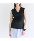 【ベイジ,/BEIGE,】のOPTICAL / ペーパーヤーン Vネックリブニット 人気、トレンドファッション・服の通販 founy(ファニー) ファッション Fashion レディースファッション Fashion for Women トップス・カットソー Cut & Sew Tops ニット Knit Tops & Sweaters Vネックトップス V-Neck Tops / V-Cut Neckline Shirts インナー Innerwear 春 Spring シンプル Simple, Minimal ジャケット Jacket, Outerwear スカーフ Scarf, Neckwear スマート Smart, Elegant セーター Sweater, Knitwear デコルテ Décolleté, Neckline ノースリーブ Sleeveless, No-Sleeve 人気 Popular, Best Seller バランス Balance, Style Balance フィット Fit, Slim Fit ワイド Wide, Wide Fit ワイドリブ Wide Rib, Wide Ribbed Knit S/S・春夏 SS, Spring/Summer, Warm Season 夏 Summer エレガント 上品 Elegant ビジネス 仕事 通勤 Business / Work / Commuting thumbnail Black|ID: prp329100004867601 ipo3291000000036261386