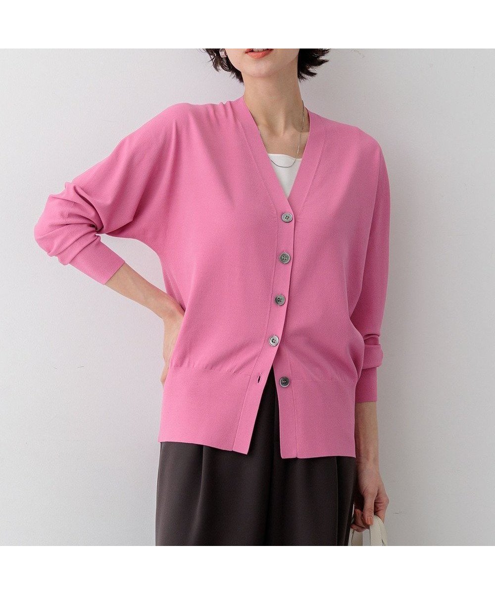 【23区/NIJYUSANKU】の【先行予約】レーヨンポリエステルストレッチ Vネック カーディガン インテリア・キッズ・メンズ・レディースファッション・服の通販 founy(ファニー) 　ファッション　Fashion　レディースファッション　Fashion for Women　トップス・カットソー　Cut & Sew Tops　カーディガン・羽織り　Layered Style Cardigans　Vネックトップス　V-Neck Tops / V-Cut Neckline Shirts　春　Spring　カーディガン　Cardigan, Knitwear　スリット　Slit, Slit Detail　スリーブ　Sleeve, Long Sleeve / Short Sleeve　セットアップ　Set-Up, Coordinated Outfit　定番　Standard, Basic Item　人気　Popular, Best Seller　フォルム　Silhouette, Form　フレンチ　French, French Style　S/S・春夏　SS, Spring/Summer, Warm Season　夏　Summer　エレガント 上品　Elegant　2026年　2026　ピンク系|ID: prp329100004867707 ipo3291000000036262179