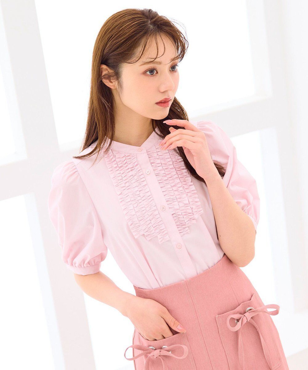 【フェルゥ/Feroux】のフリルディテール パフスリーブ ブラウス インテリア・キッズ・メンズ・レディースファッション・服の通販 founy(ファニー) 　ファッション　Fashion　レディースファッション　Fashion for Women　トップス・カットソー　Cut & Sew Tops　シャツ・ブラウス・オフィスカジュアル　Elegant Blouses & Button-Ups　クラシカル　Classical, Vintage-Inspired　ジャケット　Jacket, Outerwear　スリーブ　Sleeve, Long Sleeve / Short Sleeve　ドット　Polka Dot, Dot Pattern　フリル　Frill, Ruffle　フロント　Front, Front Design　夏　Summer　春　Spring　S/S・春夏　SS, Spring/Summer, Warm Season　ビジネス 仕事 通勤　Business / Work / Commuting　ピンク系|ID: prp329100004868191 ipo3291000000036272751