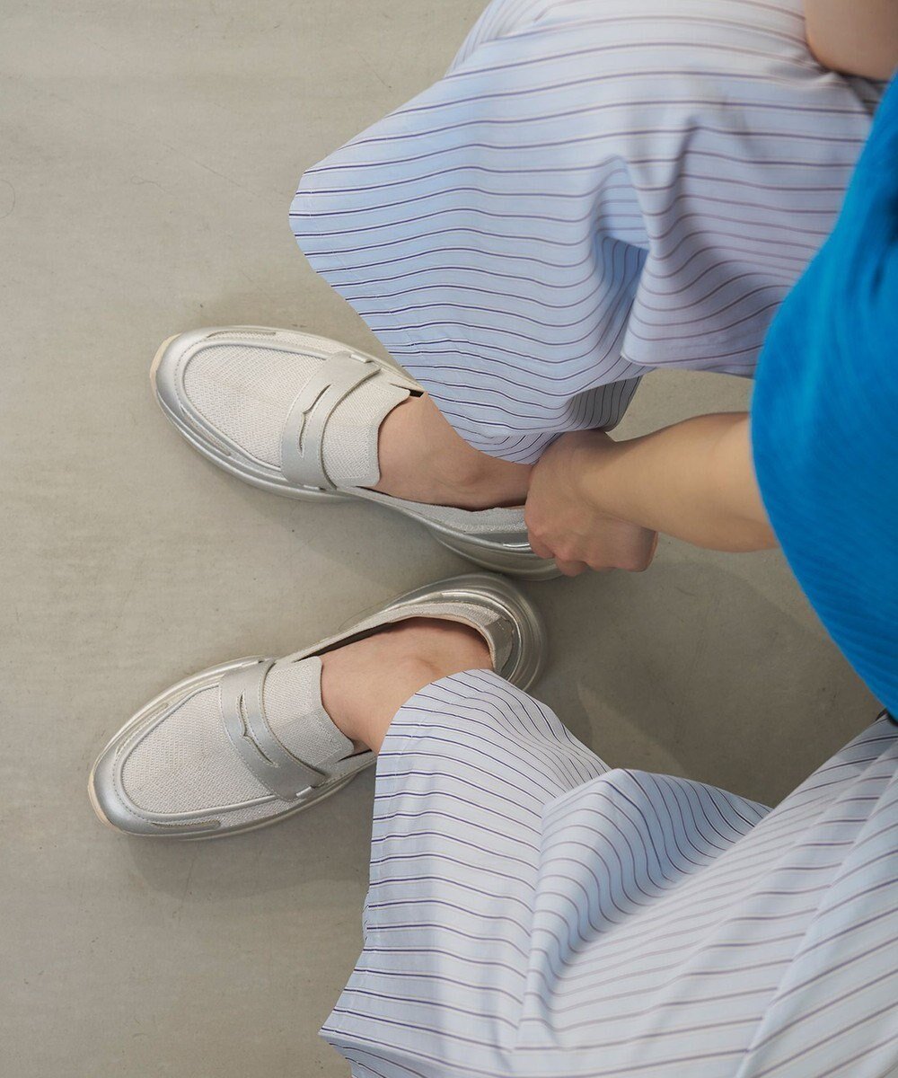 【ステッピ/steppi】のローファースニーカー インテリア・キッズ・メンズ・レディースファッション・服の通販 founy(ファニー) 　ファッション　Fashion　レディースファッション　Fashion for Women　厚底　Platform Shoes　洗える　Machine Washable　クッション　Cushion, Throw Pillow　コンビ　Combo, Combination Style　今季　This Season, Current Season　軽量　Lightweight, Ultra Light　シューズ　Shoes, Footwear　スニーカー　Sneakers, Trainers　トレンド　Trend, Trending Now　バランス　Balance, Style Balance　ランニング　Running, Running Wear, Activewear, Jogging　シルバーラメ|ID: prp329100004868197 ipo3291000000036272793