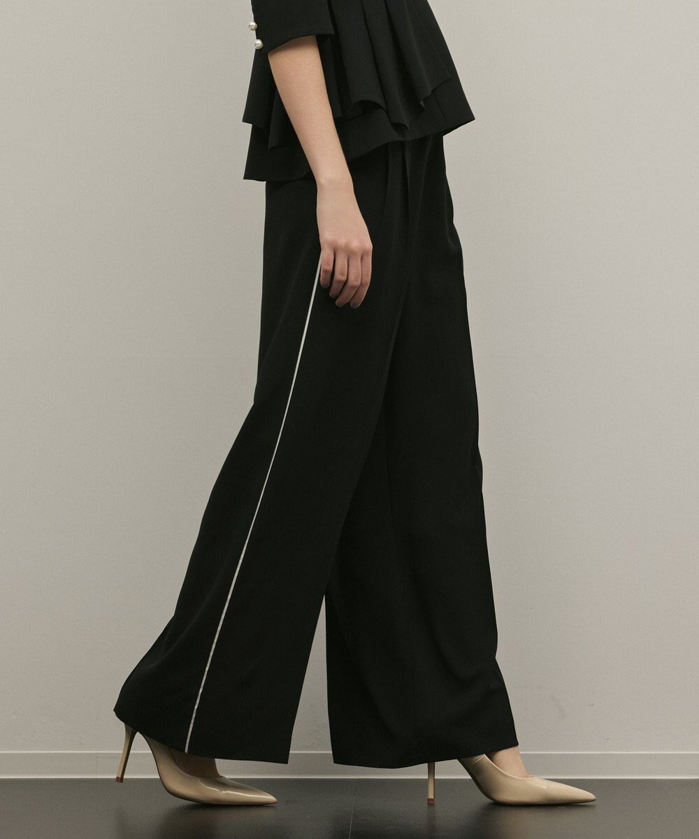 【グレース コンチネンタル/GRACE CONTINENTAL】のトリアセタックワイドパンツ インテリア・キッズ・メンズ・レディースファッション・服の通販 founy(ファニー) 　ファッション　Fashion　レディースファッション　Fashion for Women　パンツ　Pants & Trousers　ジョーゼット　Georgette, Semi-Sheer Fabric　ストレッチ　Stretch, Stretchy Fabric　パイピング　Piping, Trim Design　ワイド　Wide, Wide Fit　夏　Summer　春　Spring　S/S・春夏　SS, Spring/Summer, Warm Season　ブラック|ID: prp329100004868270 ipo3291000000036273074
