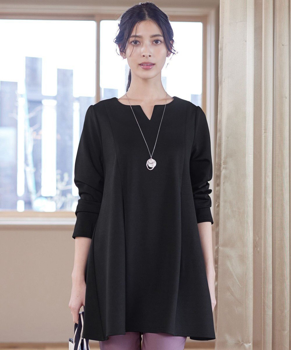 【ティアクラッセ/Tiaclasse】のキーネックバックツイストポンチチュニックブラウス インテリア・キッズ・メンズ・レディースファッション・服の通販 founy(ファニー) 　ファッション　Fashion　レディースファッション　Fashion for Women　トップス・カットソー　Cut & Sew Tops　シャツ・ブラウス・オフィスカジュアル　Elegant Blouses & Button-Ups　ウォッシャブル　Machine Washable　ストレート　Straight, Straight Cut　チュニック　Tunic, Long Top　ツイスト　Tweed, Tweed Fabric　トレンド　Trend, Trending Now　フレア　Flare, Flared　ポケット　Pocket, Pocket Detail　リボン　Ribbon, Bow　ロング　Long, Long-Length　エレガント 上品　Elegant　冬　Winter / This Winter　夏　Summer　春　Spring　S/S・春夏　SS, Spring/Summer, Warm Season　洗える　Machine Washable　無地　Plain, Solid Color　秋　Autumn　A/W・秋冬　Autumn/Winter　長袖　Long Sleeve, Full Sleeve　ブラック|ID: prp329100004868500 ipo3291000000036278620