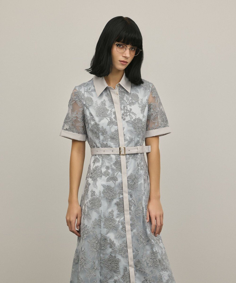 【グレース コンチネンタル/GRACE CONTINENTAL】のフラワーコード刺繍ワンピース インテリア・キッズ・メンズ・レディースファッション・服の通販 founy(ファニー) 　ファッション　Fashion　レディースファッション　Fashion for Women　ワンピース　Dresses　フラワー　Flower, Floral　切替　Switching, Contrast Panel　夏　Summer　春　Spring　S/S・春夏　SS, Spring/Summer, Warm Season　グレー|ID: prp329100004868525 ipo3291000000036278719